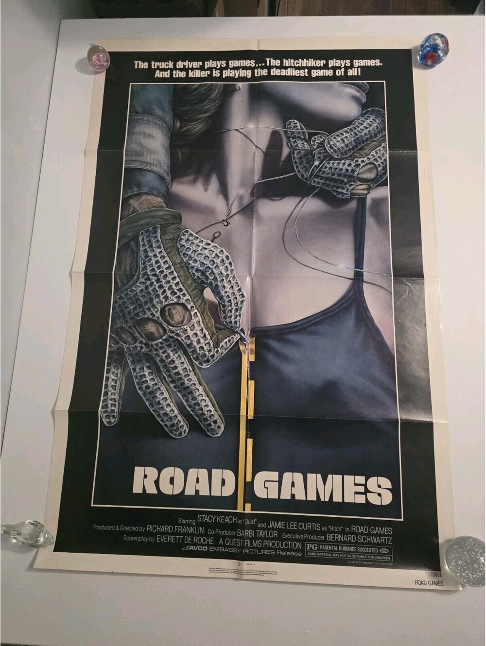 ROAD GAMES - ORIGINAL FOLDED POSTER - 27x41 1981 - JAMIE LEE CURTIS VGUC